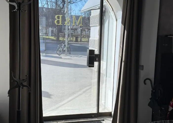 Historic Beneath The Castle In The Old Centre Apartment *